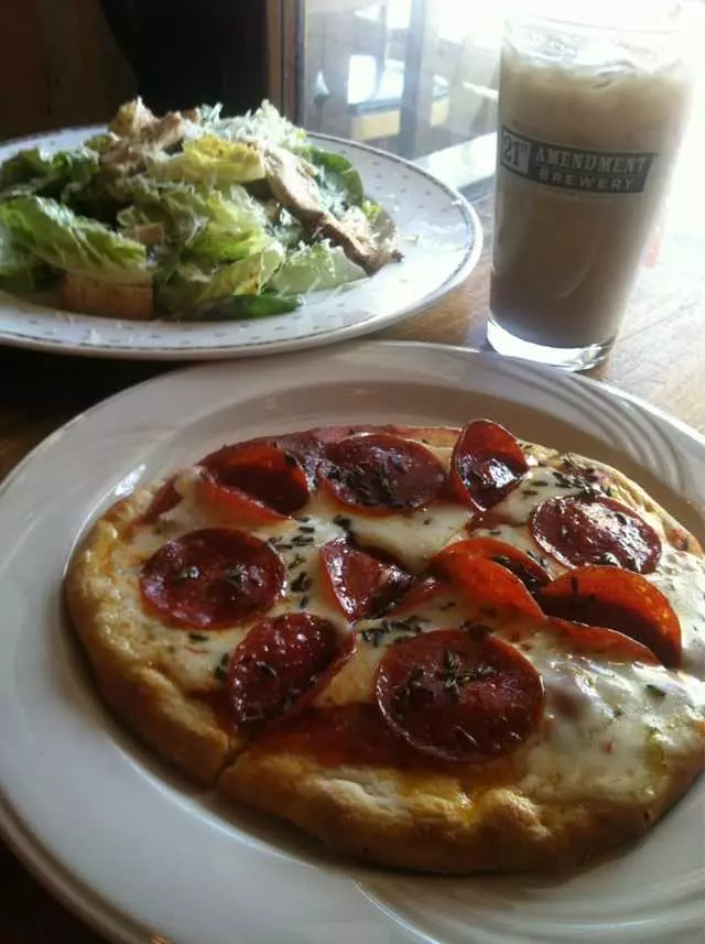 Cafe La Boheme