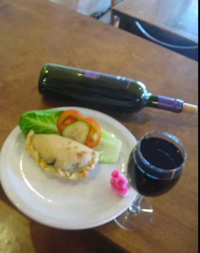 Cafe La Boheme