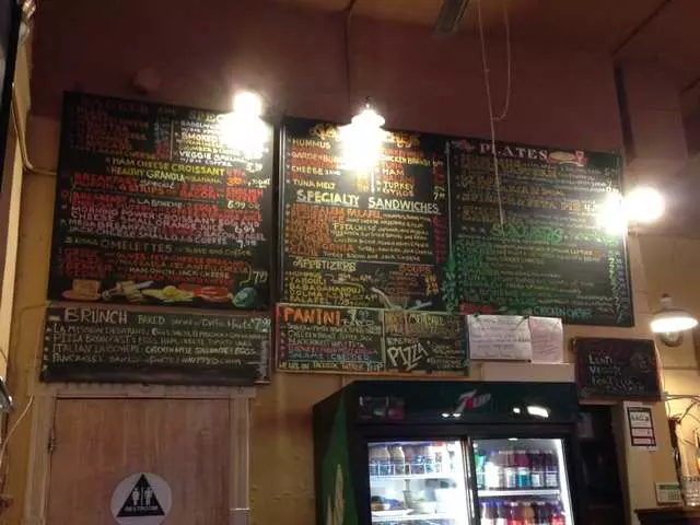Cafe La Boheme