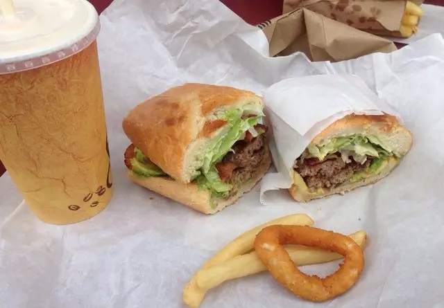 Whiz Burgers Drive-In