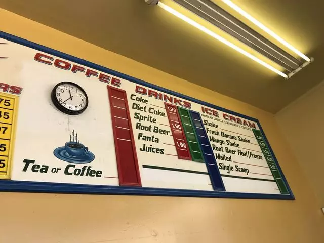 Whiz Burgers Drive-In