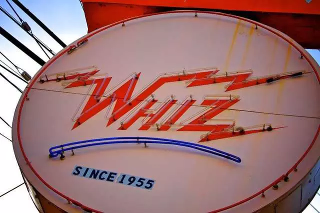 Whiz Burgers Drive-In