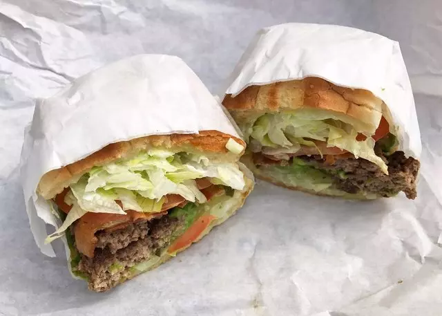 Whiz Burgers Drive-In