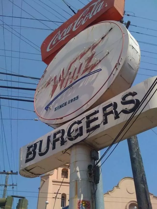 Whiz Burgers Drive-In
