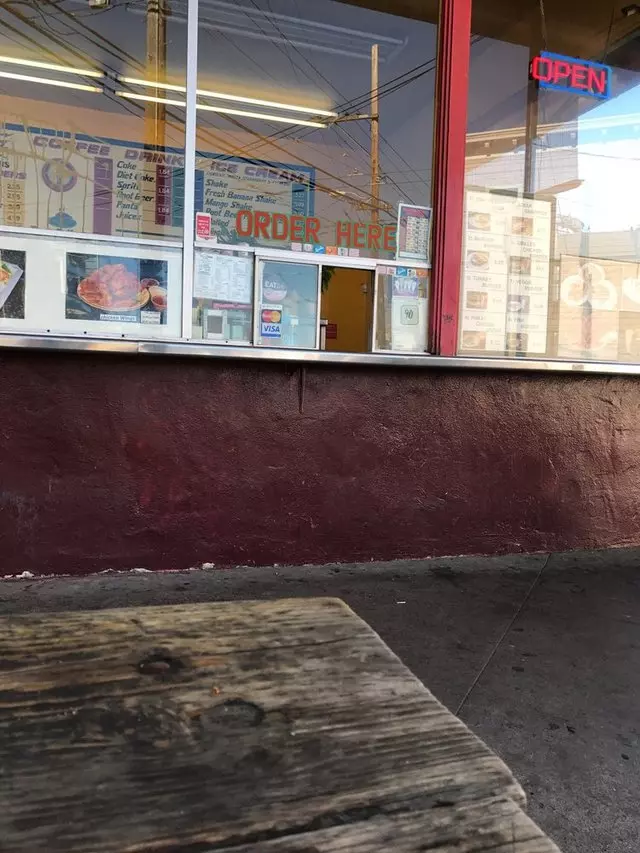 Whiz Burgers Drive-In