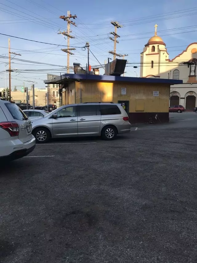 Whiz Burgers Drive-In
