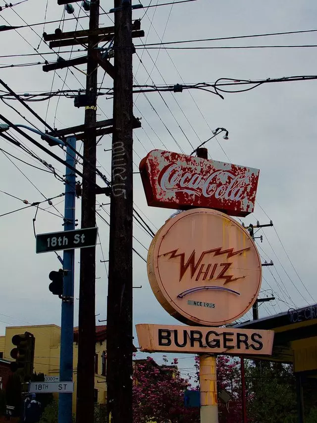 Whiz Burgers Drive-In
