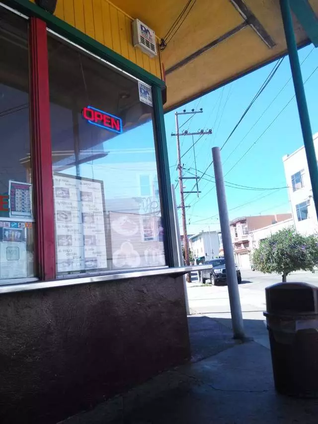 Whiz Burgers Drive-In