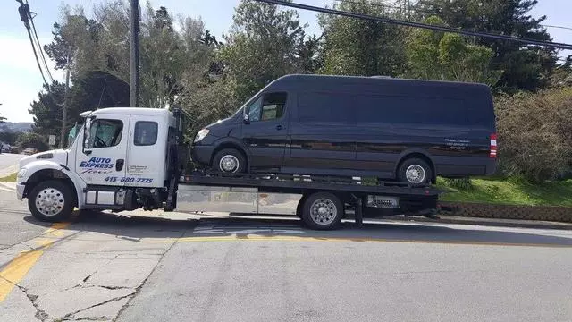 Auto Express Tow