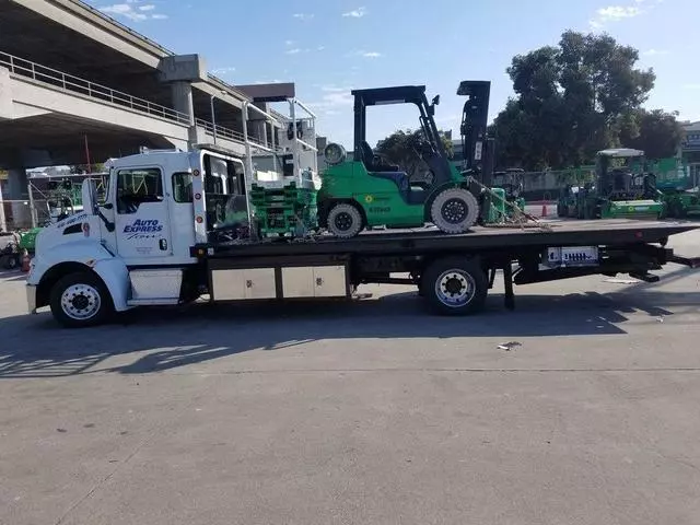 Auto Express Tow