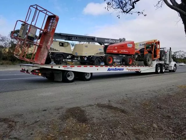 Auto Express Tow