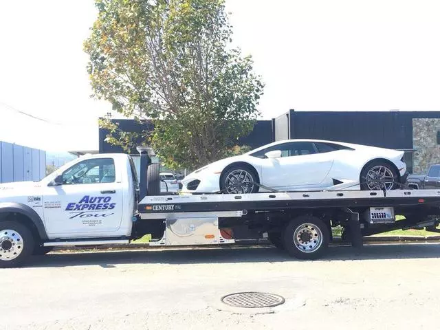 Auto Express Tow