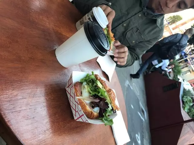 farm : table