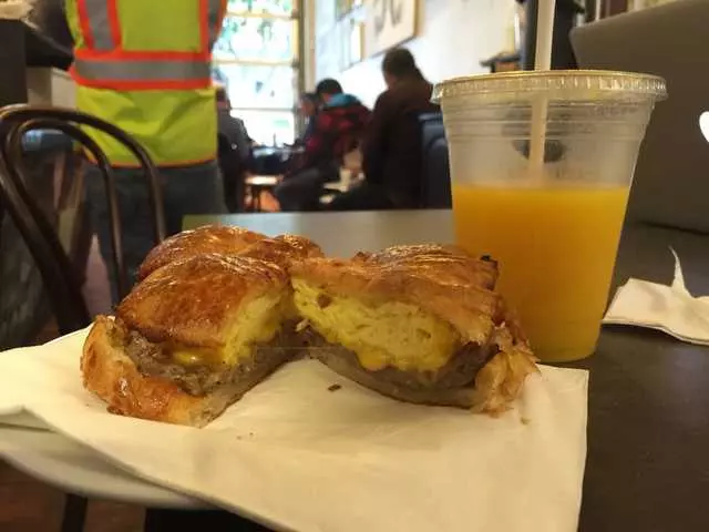 Cafe La Vie