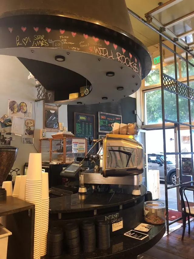 Cafe La Vie