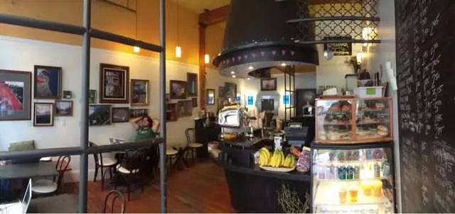 Cafe La Vie