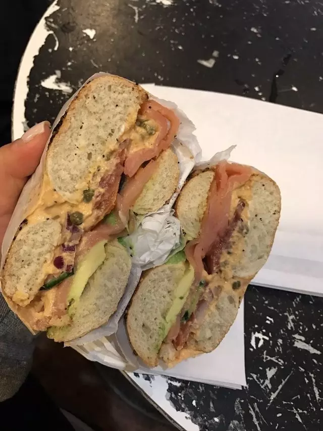 Cafe La Vie