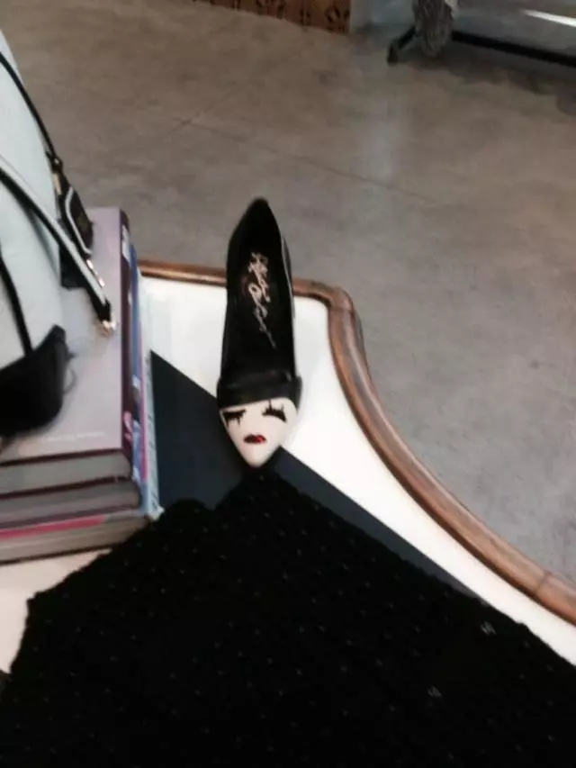 Alice + Olivia