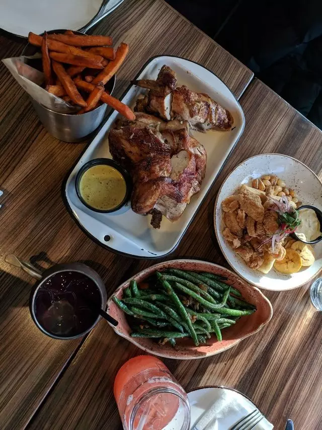 Limón Rotisserie