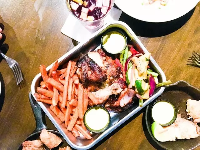Limón Rotisserie