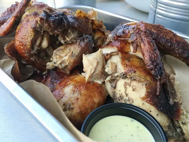 Limón Rotisserie
