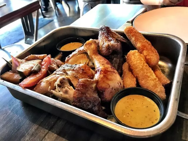 Limón Rotisserie