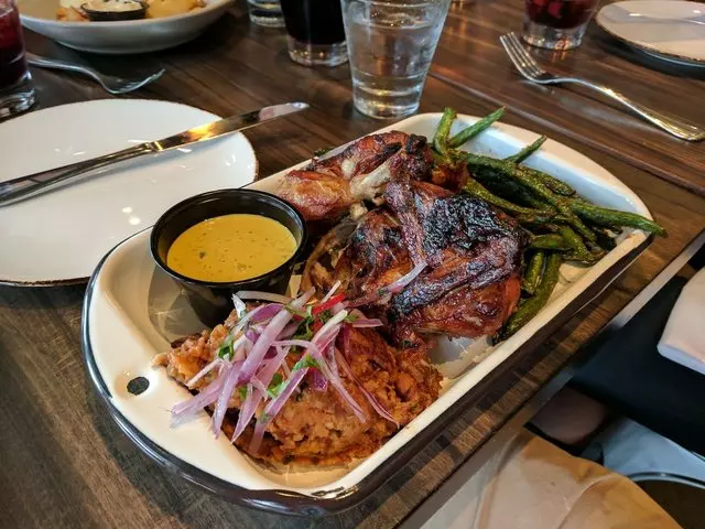 Limón Rotisserie
