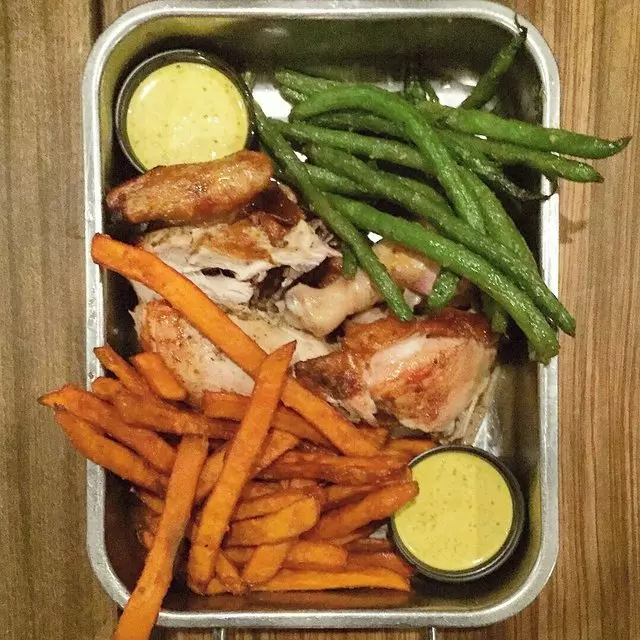 Limón Rotisserie