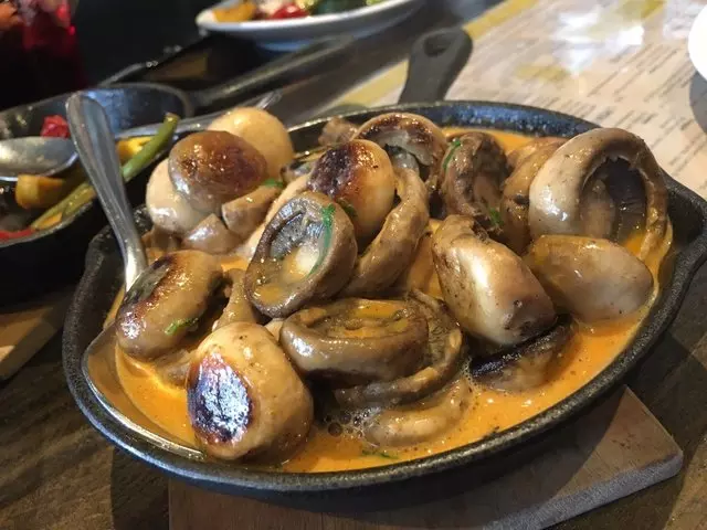 Limón Rotisserie