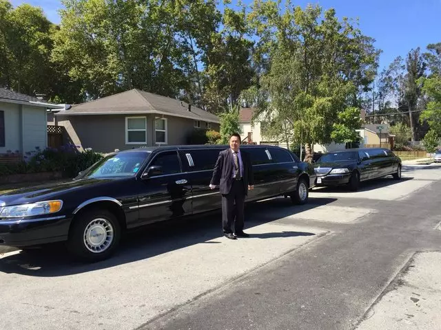 Aloha Limousine