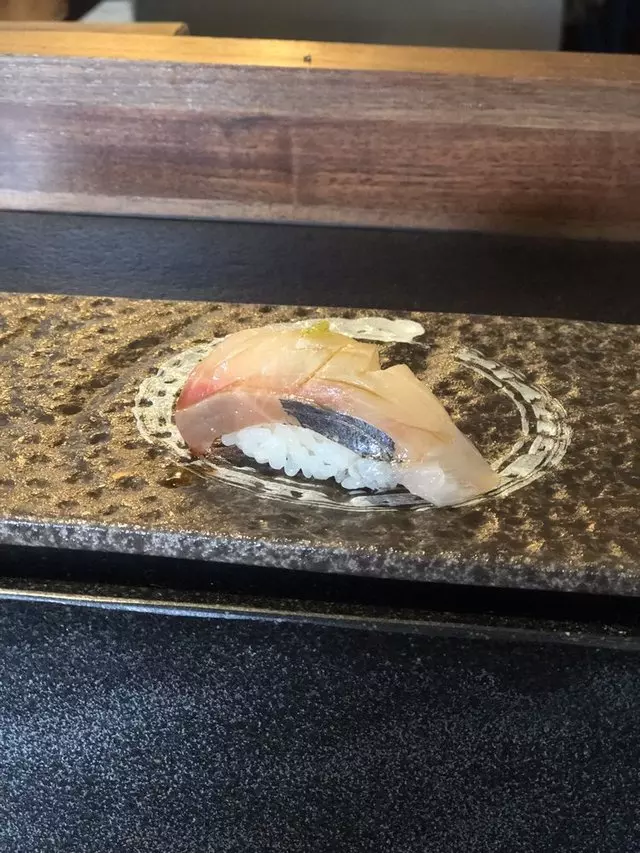 Sushi Hon