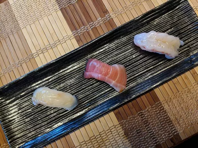 Sushi Hon