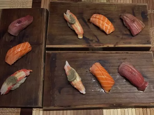 Sushi Hon