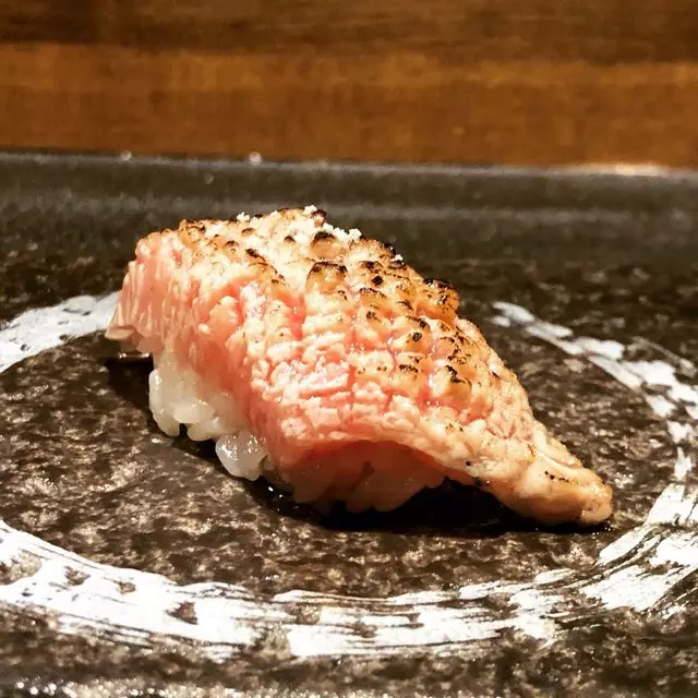 Sushi Hon