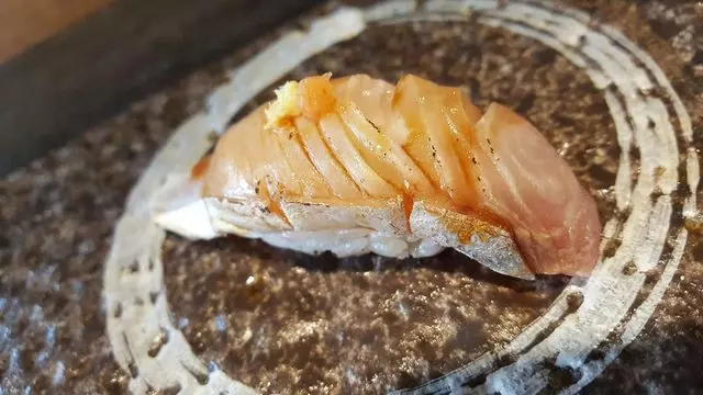Sushi Hon