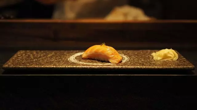 Sushi Hon
