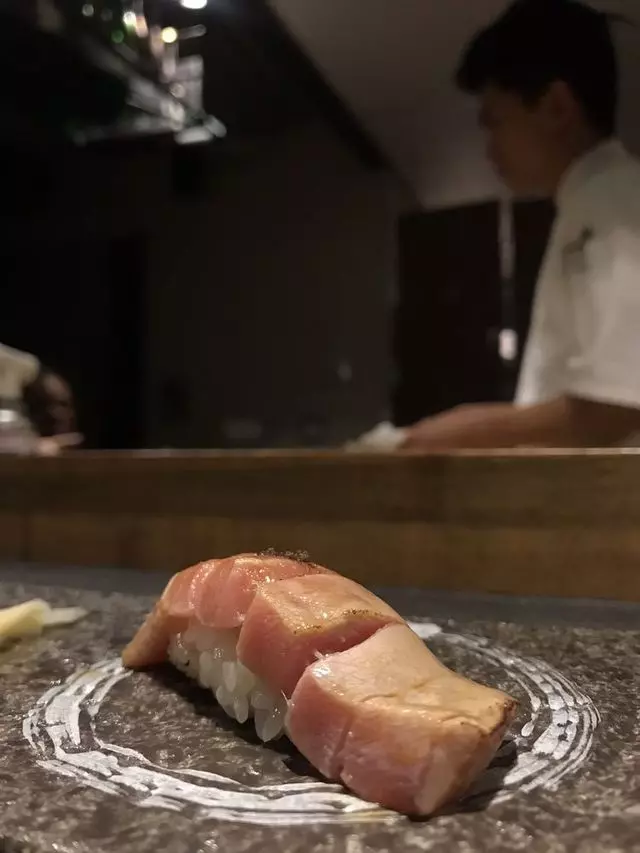 Sushi Hon