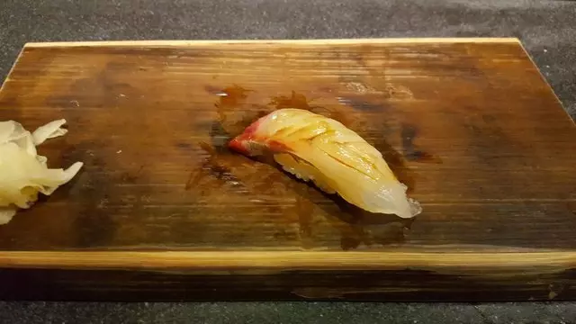 Sushi Hon