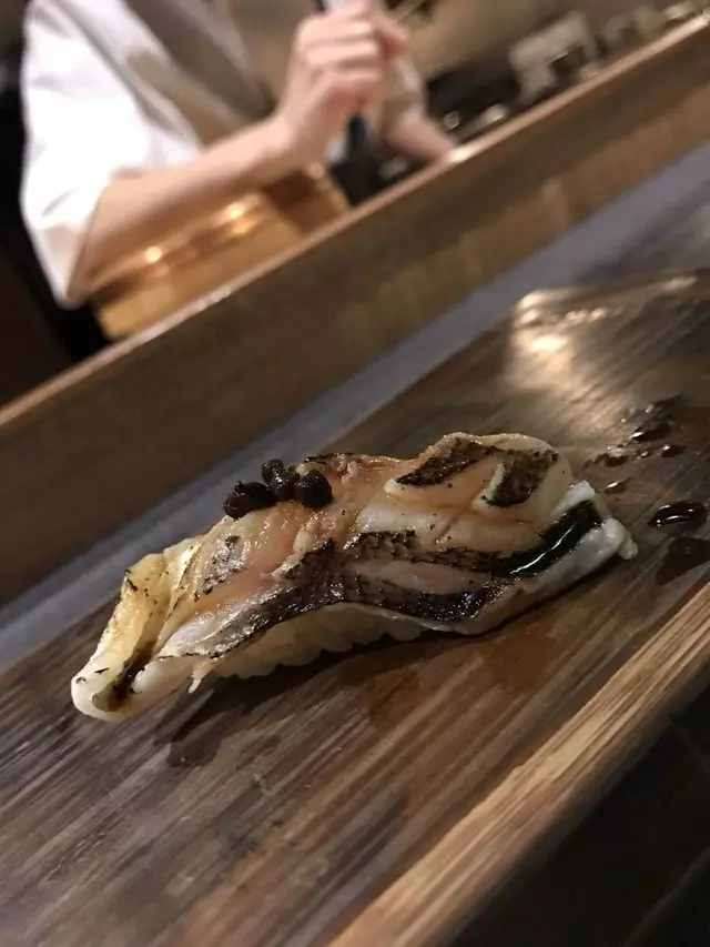Sushi Hon