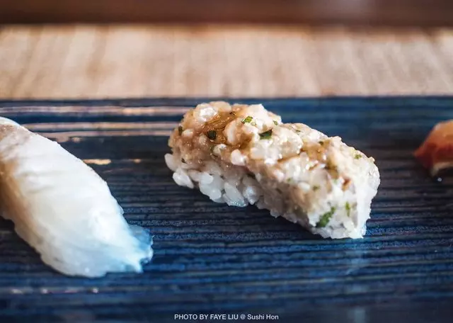 Sushi Hon