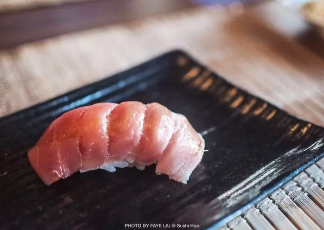 Sushi Hon