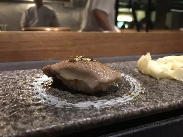 Sushi Hon