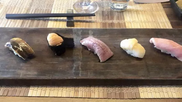 Sushi Hon