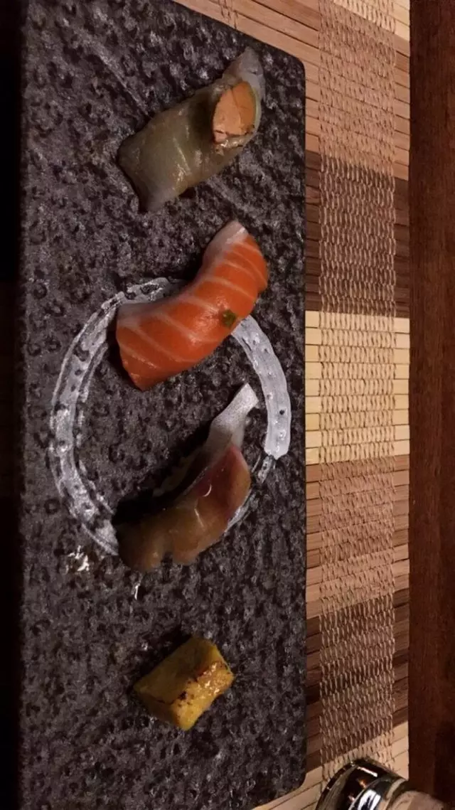 Sushi Hon