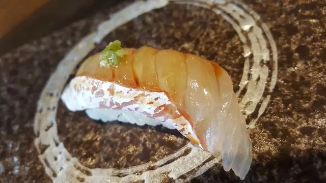 Sushi Hon