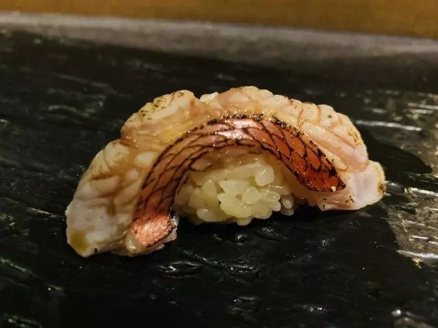 Sushi Hon