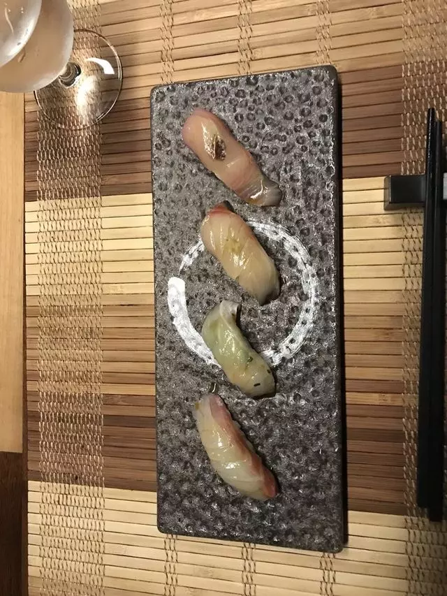 Sushi Hon