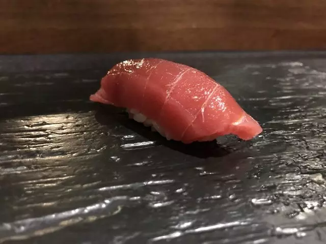 Sushi Hon
