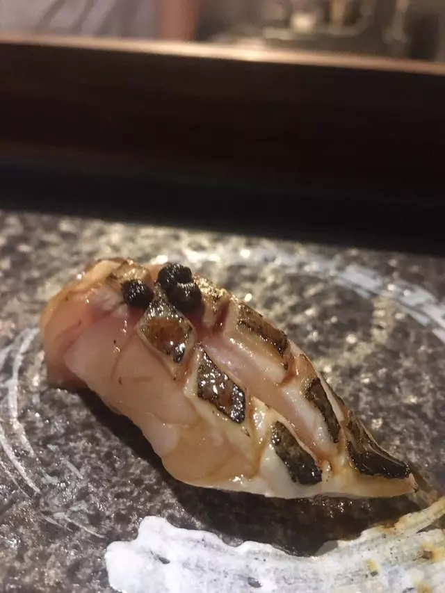 Sushi Hon
