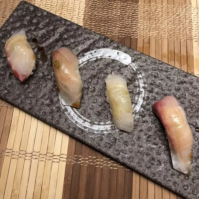 Sushi Hon